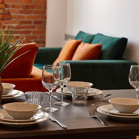The Opal Suite Manchester Buitenkant foto