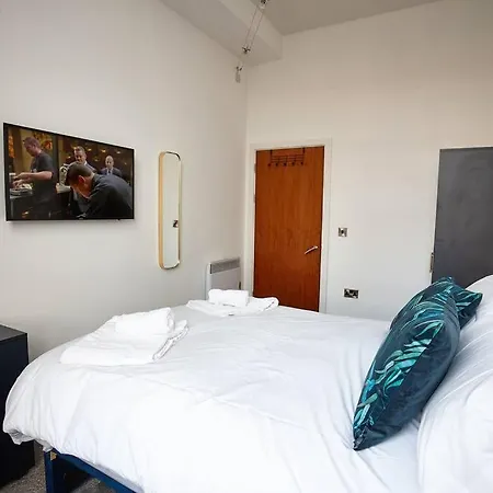The Opal Suite Manchester Buitenkant foto